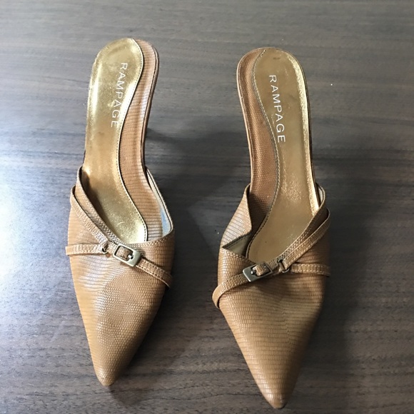 RAMPAGE TAN POINTY HEELS - Picture 2 of 5